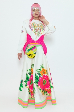 Model wears an outfit , as part of the women ready-to-wear summer 2020, women fashion week, Paris, Fra, from the house of Manish Arora Model wears an outfit , as part of the women ready-to-wear summer 2020, women fashion week, Paris, Fra, from the house of Manish Arora